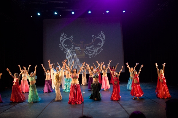 Voyage vers le soleil, par l'associationIsis Danse Orientale